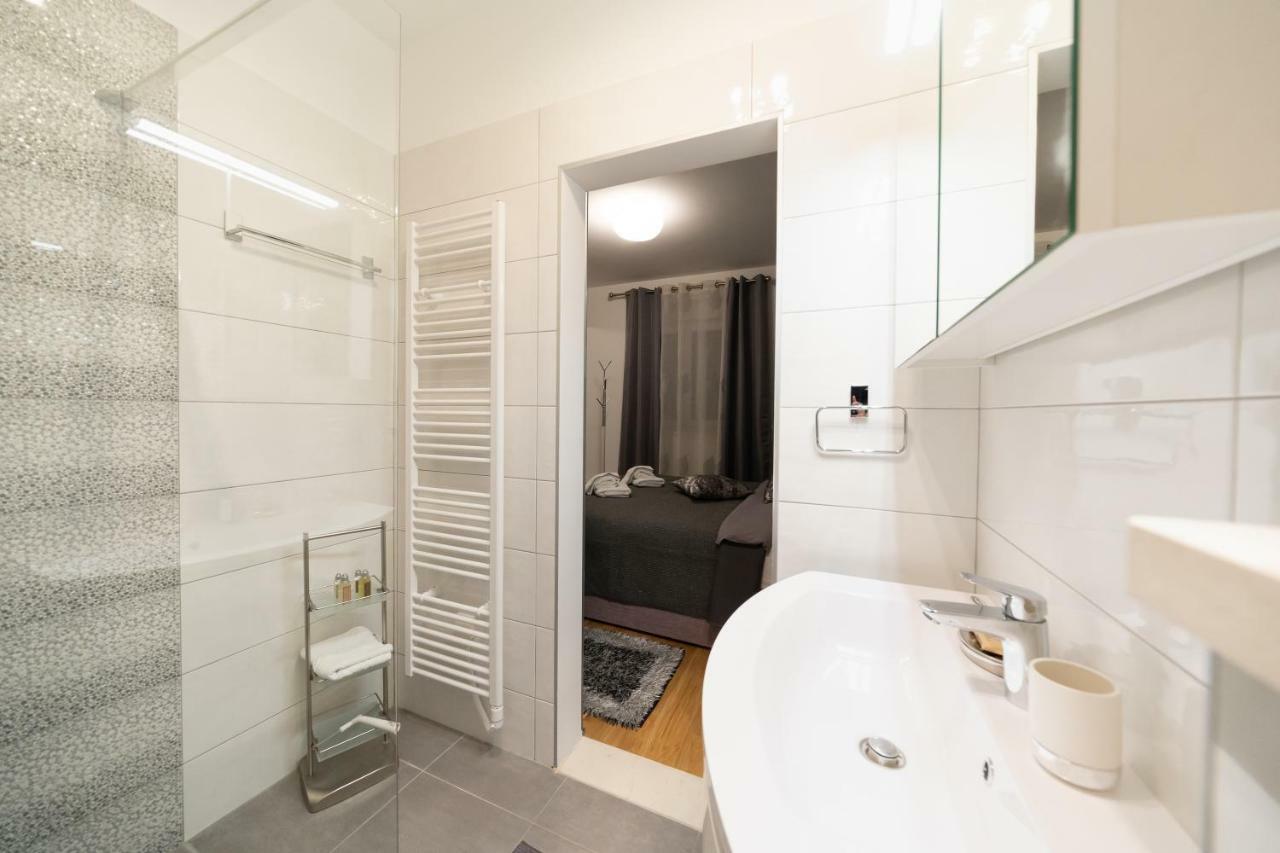 Apartment Garden Terrace Задар Екстериор снимка